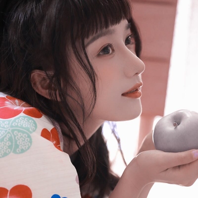 2023新款好看的头像女生(精选26张)