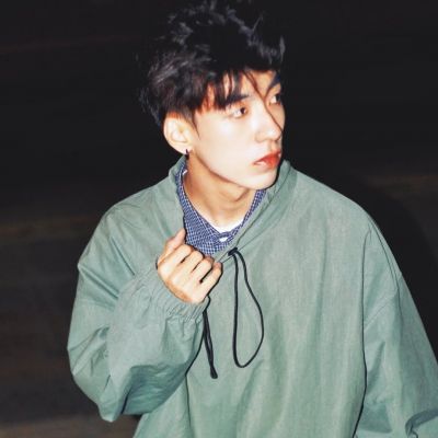 最近很火的摆烂人头像男(精选18张)