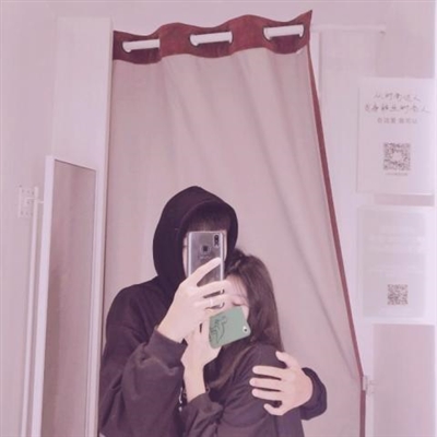 情侣头像接吻一对两张亲密(精选18张)