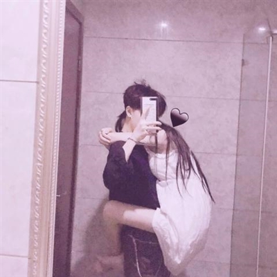 情侣头像一男一女接吻头像(精选18张)