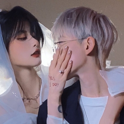 浪漫情侣头像一男一女甜蜜(精选24张)