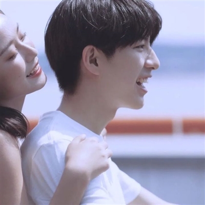 情侣头像一男一女真人分开(精选18张)