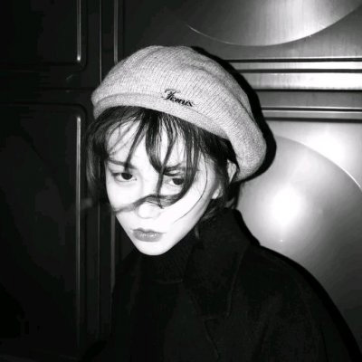 黑白御姐头像气质动漫(16张)