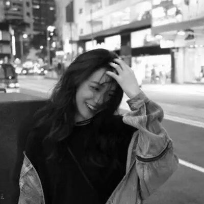 黑白御姐范的头像高清(精选22张)