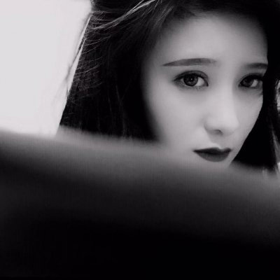 女头霸气御姐黑白(精选18张)