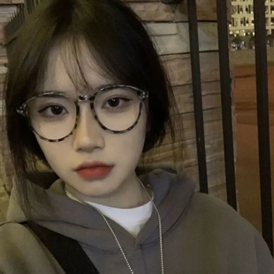 真人女生头像清新自然(24张)