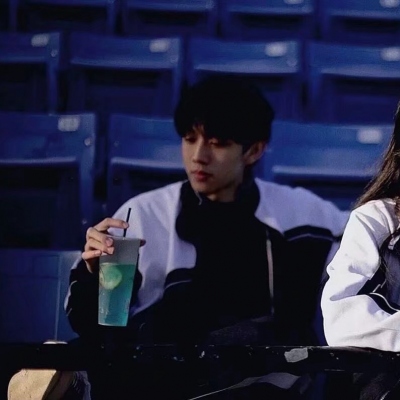 真人情侣头像图片2023年最新头像(精选28张)