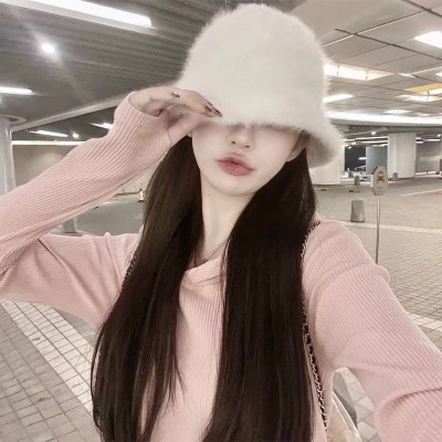 2023新款好看的头像真人(34张)