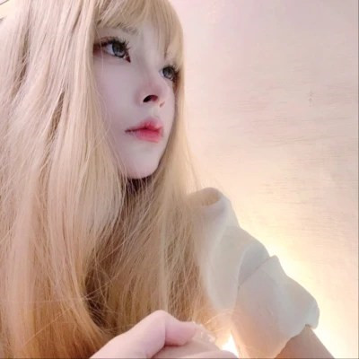 2023新款好看的头像真人(34张)