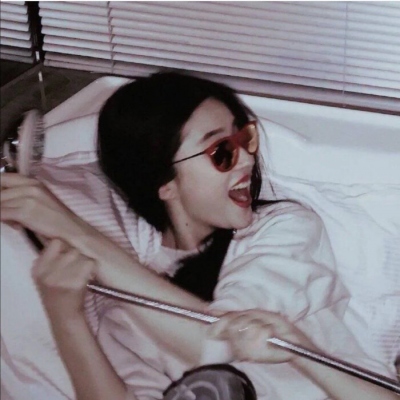 抖音最适合的女生头像真人(18张)