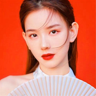 抖音适合做头像的图片女(精选31张)