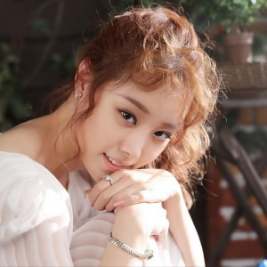 吸引男生的女生头像图片真人(28张)