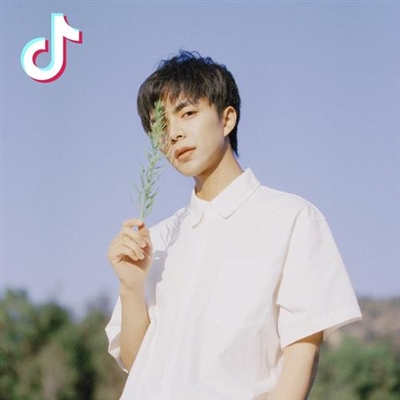 高清带有logo标志的精美头像图片(24张)