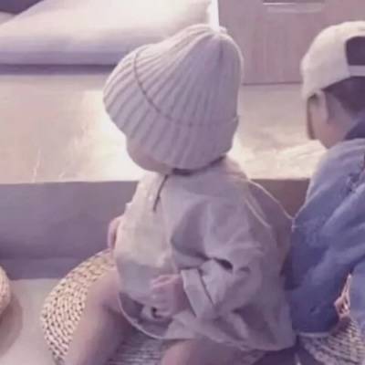 微信情侣头像可爱小孩一对(精选24张)