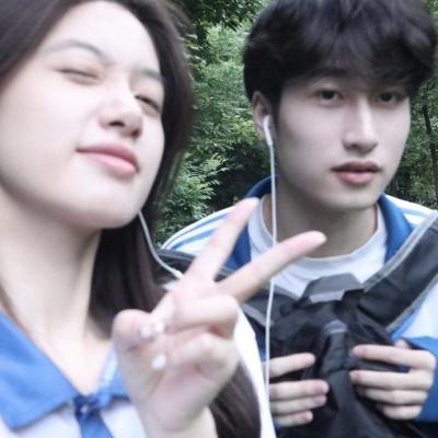 2023情侣微信头像(精选22张)