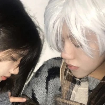 高级感不俗气的情侣头像(精选22张)