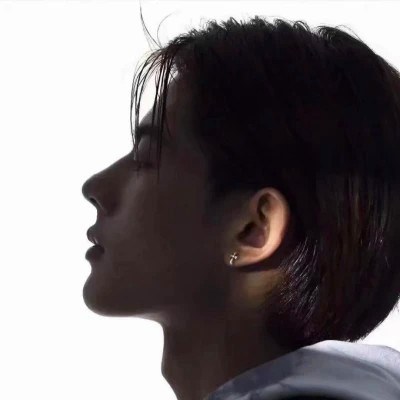 高级感不俗气的情侣头像(精选22张)