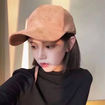 好看的戴帽子女头像(精选22张)