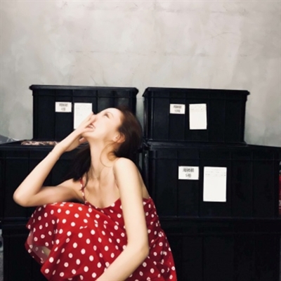 意境女生头像高清图片(18张)