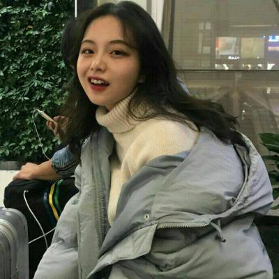 意境女生头像高清图片(18张)