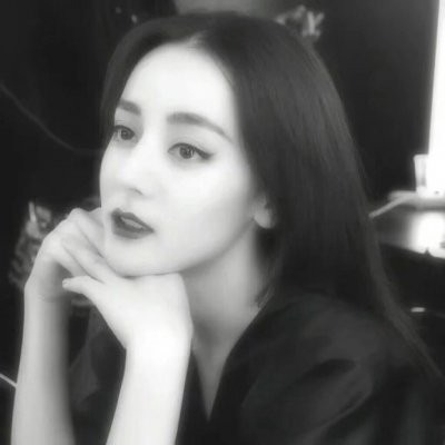 高冷黑白背景图(20张)