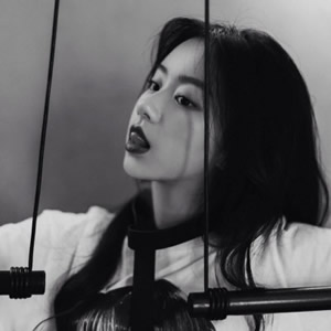 高冷黑白背景图(20张)