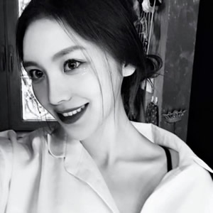 高冷黑白背景图(20张)