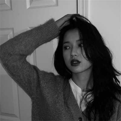 高冷黑白背景图(20张)