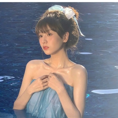 高端大气女性头像(30张)