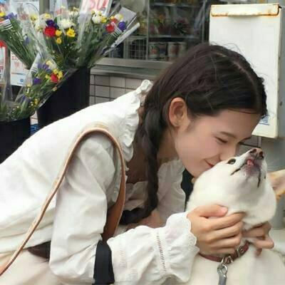 高清好看的QQ头像女生清纯甜美图片(18张)