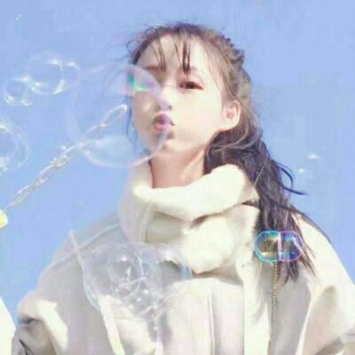 高清好看的QQ头像女生清纯甜美图片(18张)