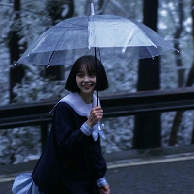 超仙气的意境蓝色系女头像(精选24张)