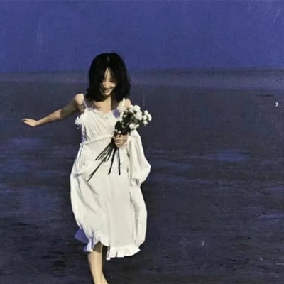 超仙气的意境蓝色系女头像(精选24张)