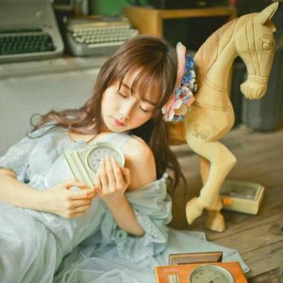 高清清新淡雅的女生图片头像大全(精选18张)