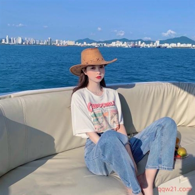 微信海边女生头像(精选22张)