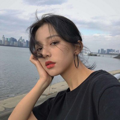 抖音清纯美女头像(32张)