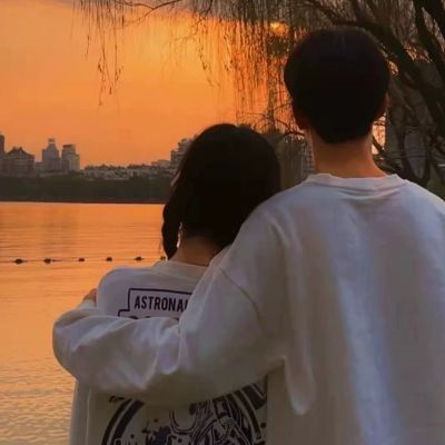 2023最新微信头像新款情侣头像(24张)