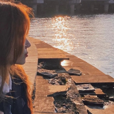 2023最新微信头像新款情侣头像(24张)