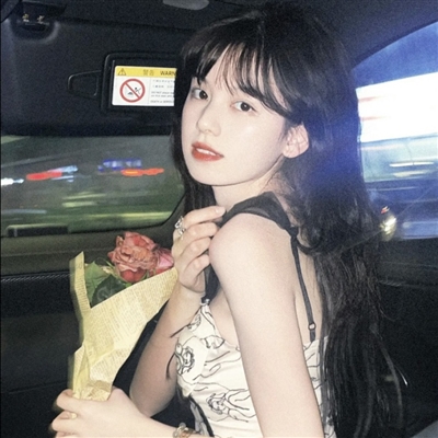 网红美女图片微信头像(22张)