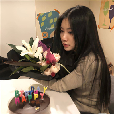 网红美女图片微信头像(22张)