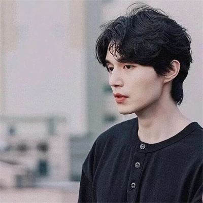 高冷成熟一点微信头像(精选24张)