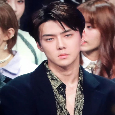 高冷成熟一点微信头像(精选24张)