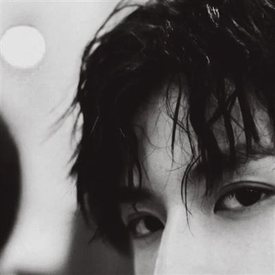 微信高冷男神图片头像大全(精选16张)