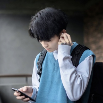 超清高冷男生头像(精选28张)