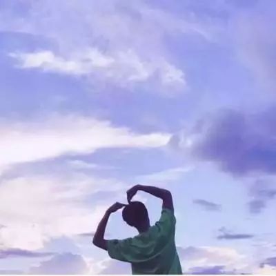 最近比较火的情侣头像(22张)