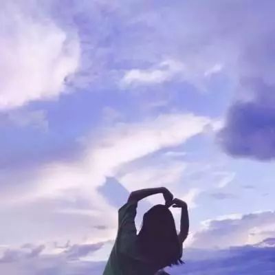 最近比较火的情侣头像(22张)