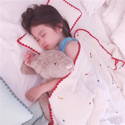 超火网红小孩头像(28张)