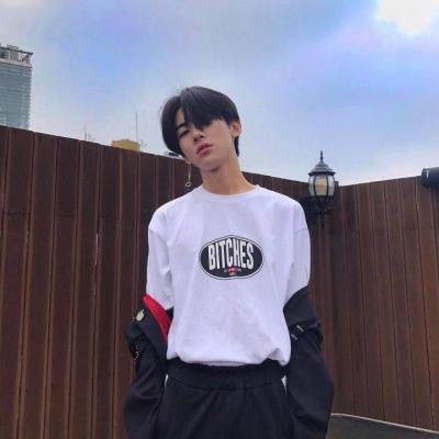 微信情侣个性头像一对两张图片(16张)