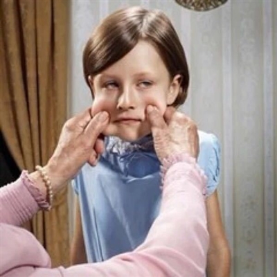 不易撞的真人神仙情侣头像(精选20张)