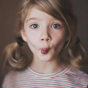 微信头像小女孩可爱萌高清图片(精选26张)